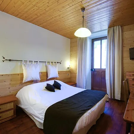 Hotel Du Commerce Thônes